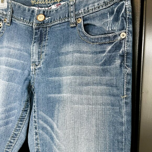 Maurices Juniors Size 11/12 Short Bootcut Jeans - Picture 6 of 10